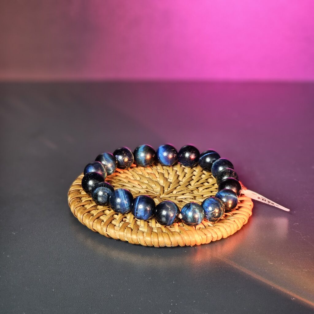 ✨ Mắt Hổ Xanh Dương - Top 5 Điều Bạn Cần Biết Về Loại Đá Phong Thủy Này 4 mắt hổ xanh