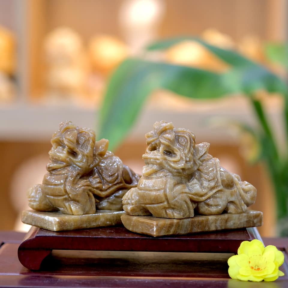 4 Cách Phân Biệt Tượng Đá Ngọc Tự Nhiên Và Đá Nhân Tạo 1 tượng đá ngọc tự nhiên