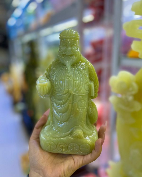 Khám Phá Sức Mạnh Phong Thủy Từ Tượng Đá Ngọc Xanh 4 tuong da ngoc xanh 5