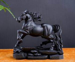 Cặp ngựa đá đen phong thủy thành công sự nghiệp Phước Lộc Đà Nẵng