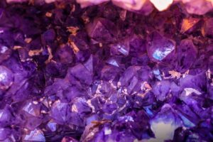 Đá thạch anh tím Amethyst tự nhiên nguyên khối phong thủy Phước Lộc Đà Nẵng