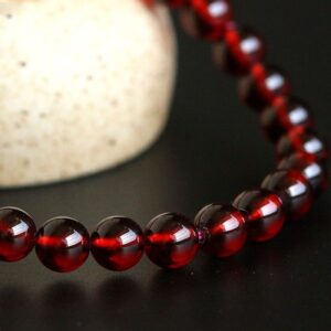 Vòng tay đá garnet phong thủy Phước Lộc Đà Nẵng